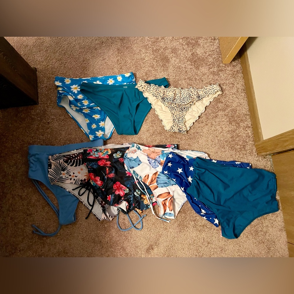 Bikini bottom bundle!! (9) - Picture 1 of 11